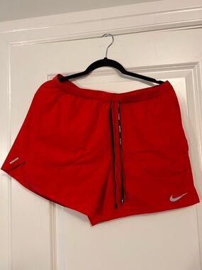 Nike Running Shorts 5”